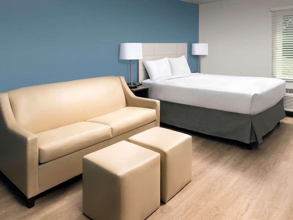 Woodspring Suites Houston 288 South Medical Center Номер фото